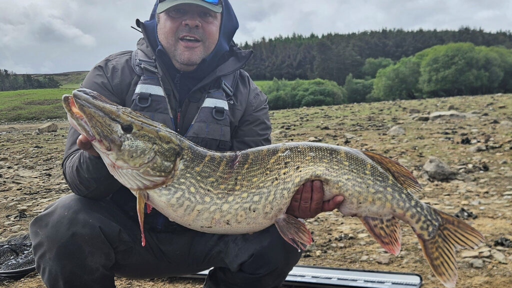 pike kayak fishing uk